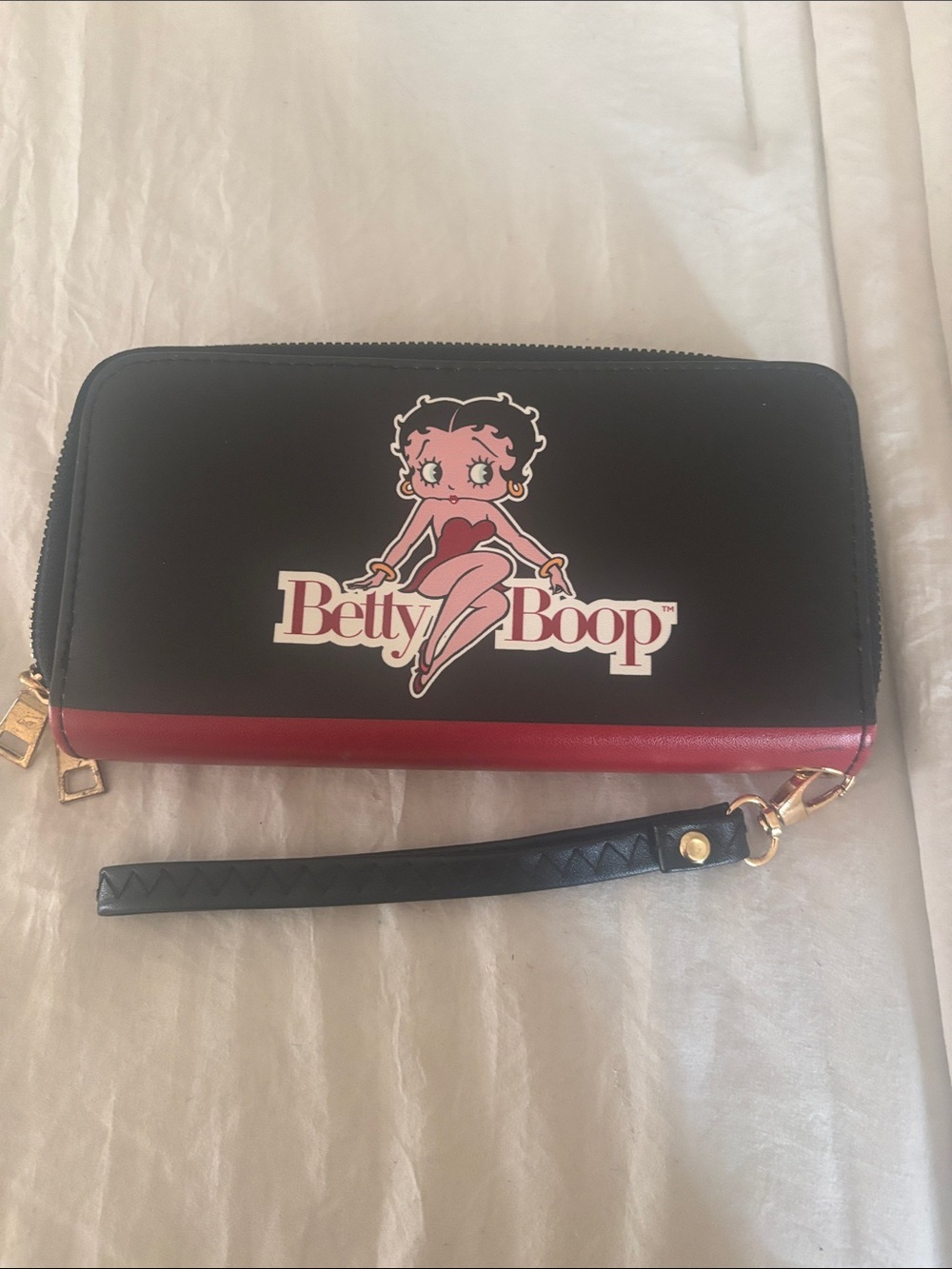 Betty Boop Black & White Striped Wristlet Wallet with Red Accent - Picture 3 of 3